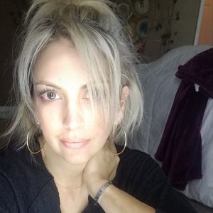 Meet your Posher, Monica